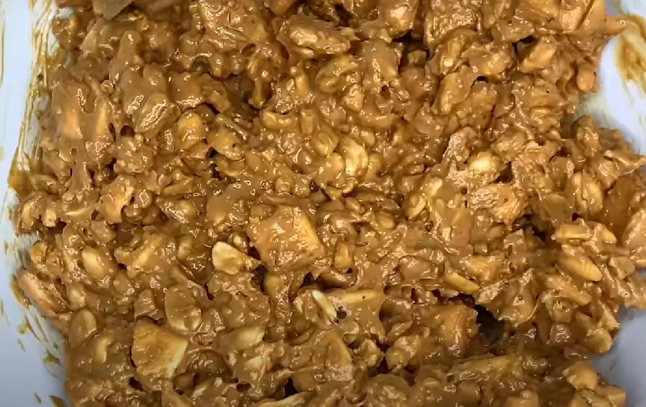 Пляцок "Сникерс": рецепт традиционного блюда с современным вкусом от Лилии Цвит